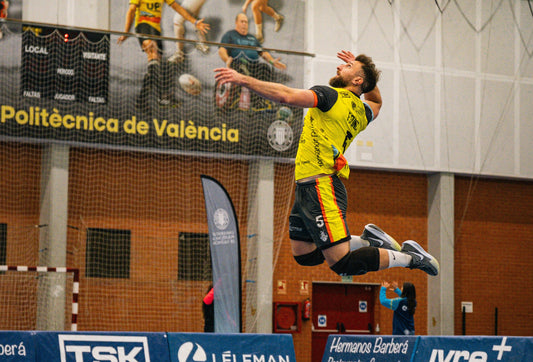 Facu Funes firma su quinta temporada en el Léleman Conqueridor