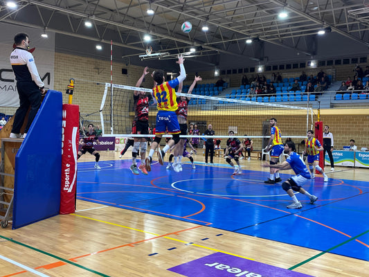 Conectabalear CV Manacor sigue intratable en casa y se lleva la victoria